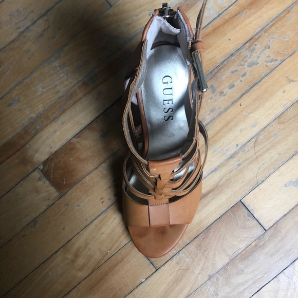 SANDAL BLOCK HEELS! - Picture 6 of 6